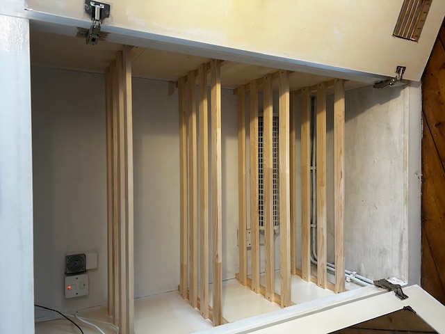 Cupboard shelving Bristol